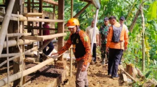 Tanah Gerak Mengancam Sempadan Sungai Bodor Nganjuk, BPBD Lakukan Tindakan Pencegahan