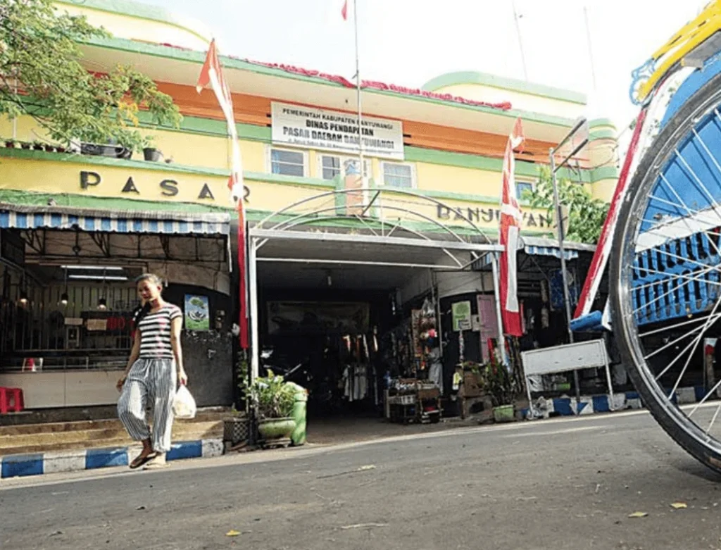 Tips berbelanja oleh-oleh di pasar Banyuwangi: Logistik dan penyimpanan