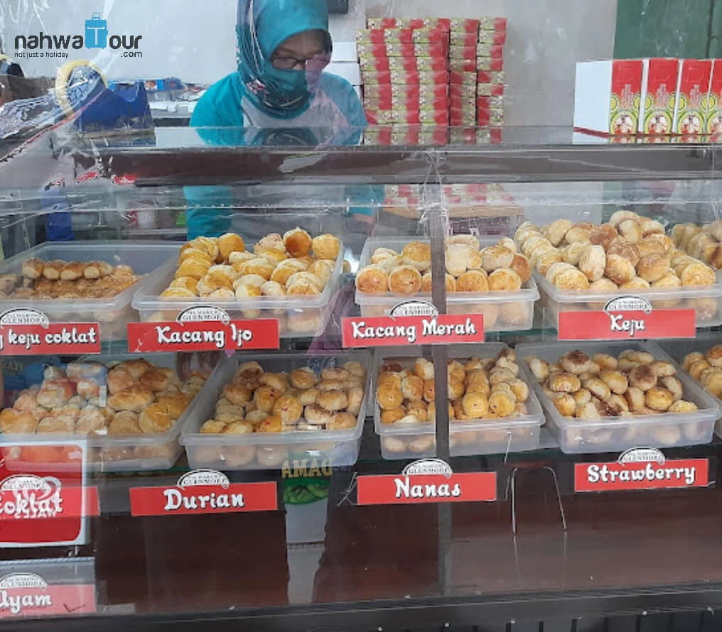 Tips berbelanja oleh-oleh di pasar Banyuwangi: Memilih produk unggulan