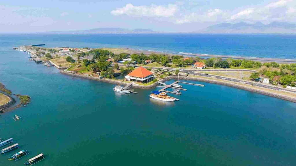 Tips hemat saat berkunjung ke Pantai Marina Boom Banyuwangi