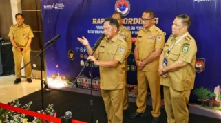 Tito Karnavian Minta Kepala Daerah Kalimantan Barat Cabut Edaran Pembatasan BBM