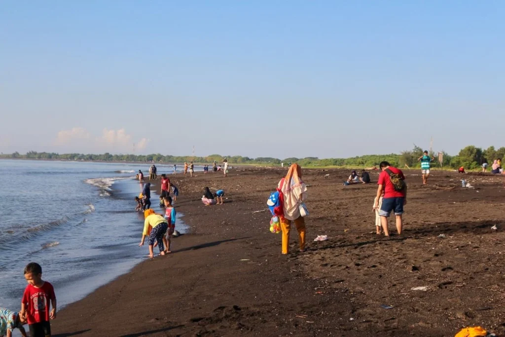 Transportasi menuju Pantai Marina Boom Banyuwangi