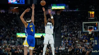 Warriors dan Mavericks Bertarung Ketat, Cedera Besar Menimpa Moses Moody dan Kepastian Cedera Cooper Flagg