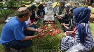 Ziarah Kubur Menjelang Lebaran: Kewajiban atau Tradisi?
