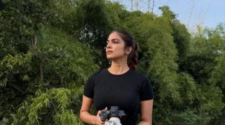 10 Momen Malavika Mohanan Liburan di Indonesia, dari Bali hingga Merapi