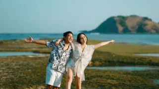 10 Potret Denny Caknan dan Bella Bonita Liburan di Pulau Samosir