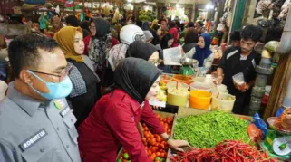 156.513 Warga Mojokerto Terima Bantuan Pangan Pasca Lebaran untuk Stabilkan Harga Pokok