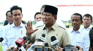95 Hari Kunjungan Luar Negeri Prabowo: Investasi Konkret, Citra Kepemimpinan Kuat, dan Sorotan Efisiensi Anggaran