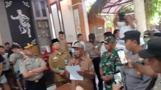 Kepala Desa Sukojati Klarifikasi Dihadapan Warga