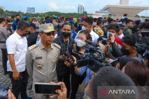 Air Tercemar, Warga Terancam: Krisis Kesehatan Mengintai di Sekitar TPST Bantargebang