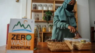 Aksara Project Mahasiswa UNEJ Tawarkan Solusi Zero Waste Berbasis AI‑IoT