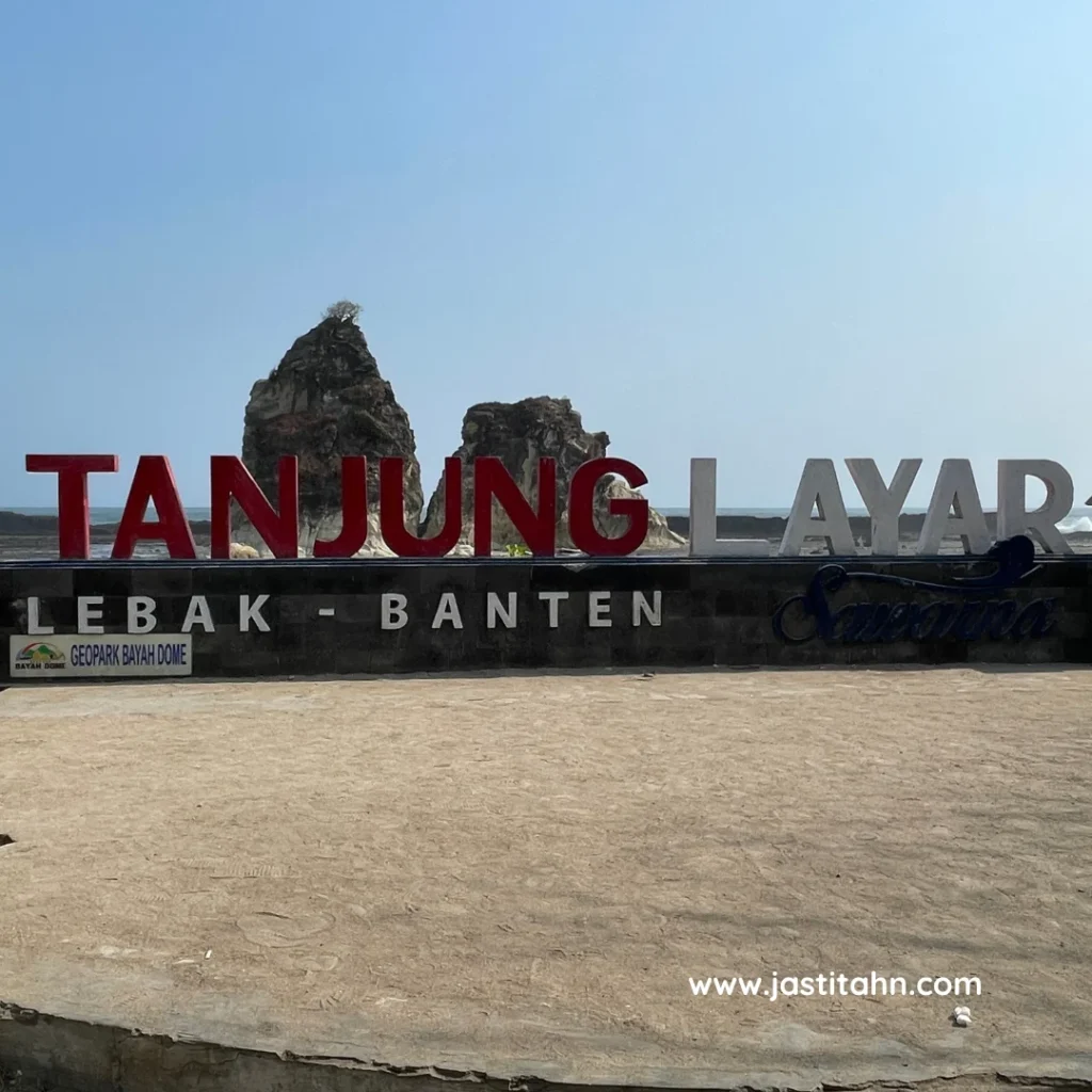 Aktivitas Tambahan di Sekitar Tanjung Layar