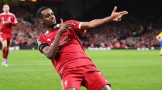 Alexander Isak Siap Bertanding dari Bangku Cadangan, Liverpool Persiapkan Laga PSG di Liga Champions