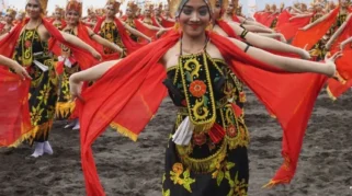 Angkat Kembang Dermo, Persiapan Gandrung Sewu 2026 Dilakukan Secara Teknis dan Spiritual