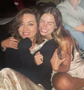 Aubrey Plaza Menantikan Anak Pertama Setahun Setelah Suami Meninggal