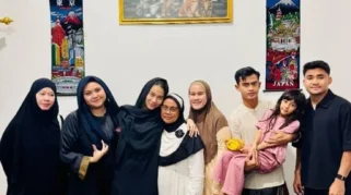 Azizah Salsha Mengungkap Momen Canggung Saat Foto Bersama Harry Styles Ditolak