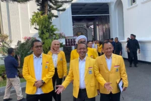 Bahlil Bahas Isu Reshuffle Kabinet, Katakan Nanti Kita Lihat