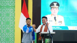 Bambang Pacul Gaungkan Nilai Sejarah di Lomba Cerdas Cermat MPR Jateng