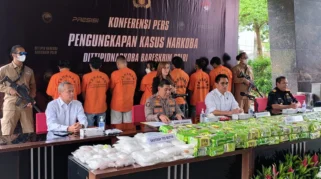 Bareskrim Tangkap Istri dan Anak Bandar Narkoba Ko Erwin di NTB