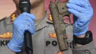 Bareskrim Tangkap Perakit Senjata Api Ilegal dan Brokernya di Rancaekek, Bandung