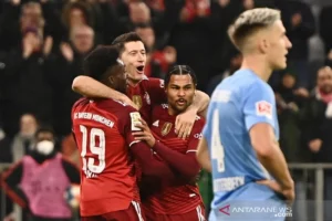 Bayern Muenchen Balikkan Kekalahan, Menang 3-2 atas Freiburg di Menit ke-99