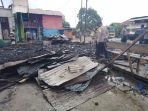 Bentrok Warga di Halmahera Tengah Akibatkan Rumah Terbakar, Satu Orang Meninggal