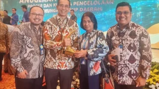 Bio Farma Raih Anugerah Lingkungan PROPER Emas 2025