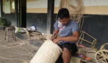 Bisnis pembuatan kerajinan anyaman rotan Banyuwangi: Peluang dan Tantangan