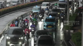 BMKG Jelaskan Penyebab Hujan Deras di Jakarta Meski Musim Kemarau Telah Dimulai
