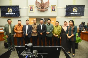 BNPB dan Komisi VIII DPR RI Berikan Bantuan kepada Pemerintah Daerah Jawa Timur