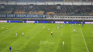 Bojan Hodak Bongkar Alasan Pasang Fitrah Maulana di Laga Persib Bandung vs Arema FC