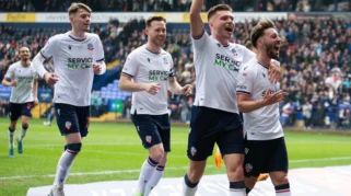 Bolton Wanderers Tampil Gemilang 5-1 atas Stevenage, Sementara Berita Lainnya dari Bolton Mencuri Perhatian