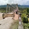 Bondowoso Percepat Pembangunan Jembatan Darurat untuk Pejalan Kaki