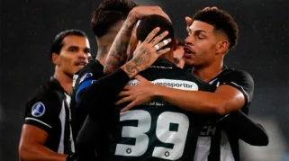 Botafogo estreia na Sul-Americana 2026 contra Caracas com novo técnico e favoritismo nas casas de apostas