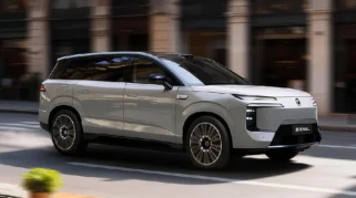 BYD Denza N8L Hadir dengan Flash Charge 9 Menit, SUV Hybrid Mewah Siap Masuk Pasar Eropa