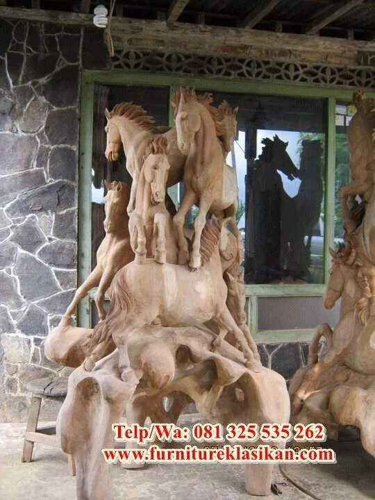 Candi Bajul Mati: Energi Kuda Penakluk