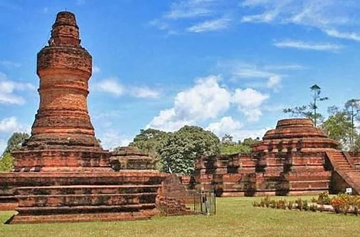 Candi Duwet: Jejak Kebatinan Hindu‑Buddha