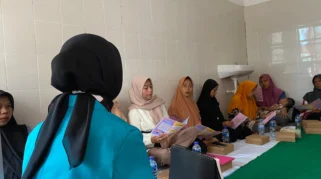 Cegah Stunting Sejak Dini, Mahasiswa KKN RPL Unmuh Jember Gelar Workshop Parenting di TK Ananda 1