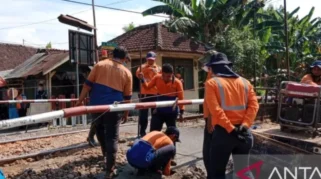 Daop 9 Jember Tutup Perlintasan Liar di Tiga Titik untuk Tingkatkan Keselamatan Kereta Api