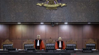 Di Mahkamah Konstitusi, Pemohon Bandingkan Syarat Pendidikan Caleg S1‑S2 dengan Negara Lain