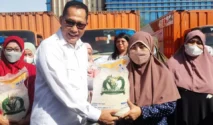 Direktur Pemasaran Bulog Pantau Langsung Distribusi Bantuan Pangan di Lombok Utara, NTB