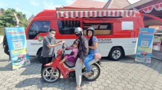 Dispendukcapil Nganjuk Luncurkan Layanan COD untuk Pengiriman KTP-el dan KIA ke Rumah