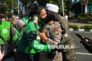 Dugaan Pemukulan Oknum Polisi terhadap Ojol Berakhir Damai di Situbondo