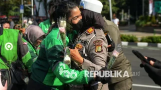 Dugaan Pemukulan Oknum Polisi terhadap Ojol Berakhir Damai di Situbondo