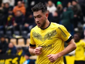 Eerste Divisie: Aturan Aneh Promosi, Insiden Penonton, dan Dampak Naturalitas Dean Zandbergen