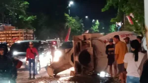 Enam Mobil Tabrakan di Bojonegoro Akibat Rem Truk Molen Rusak