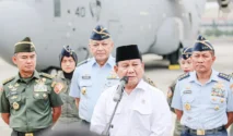 Enam Pesawat Tempur Kawal Penerbangan Presiden Prabowo pada HUT Ke‑80 TNI AU