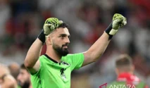 Giorgi Mamardashvili Gantikan Alisson, Liverpool Andalkan Kiper Georgia di Champions League