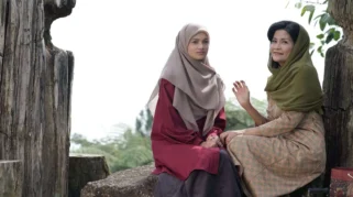 Givina Lukita Kaget saat Saling Tampar Ratu Sofya di Film "The Bell: Panggilan Untuk Mati"