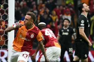 Göztepe Gagal Bebas dari Krisis Pertahanan Usai Kalah 3-1 dari Galatasaray